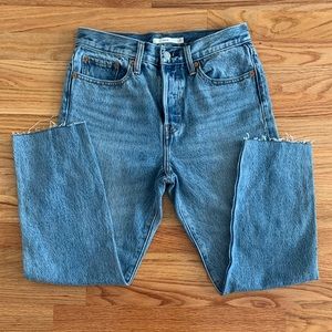 Levi’s wedgie Jean size 27